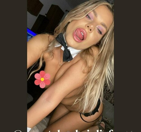 Honeyanniefree