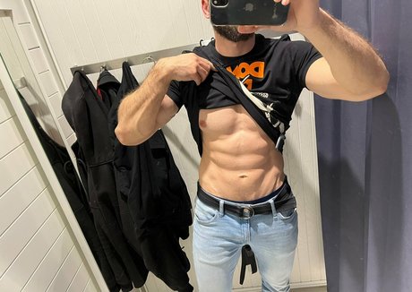 Ralph852