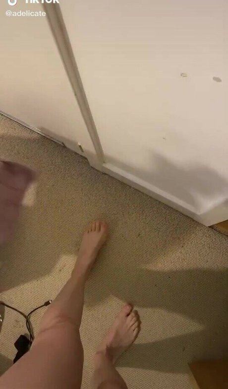 Foto desnuda filtrada de OnlyFans de Adele Cooper