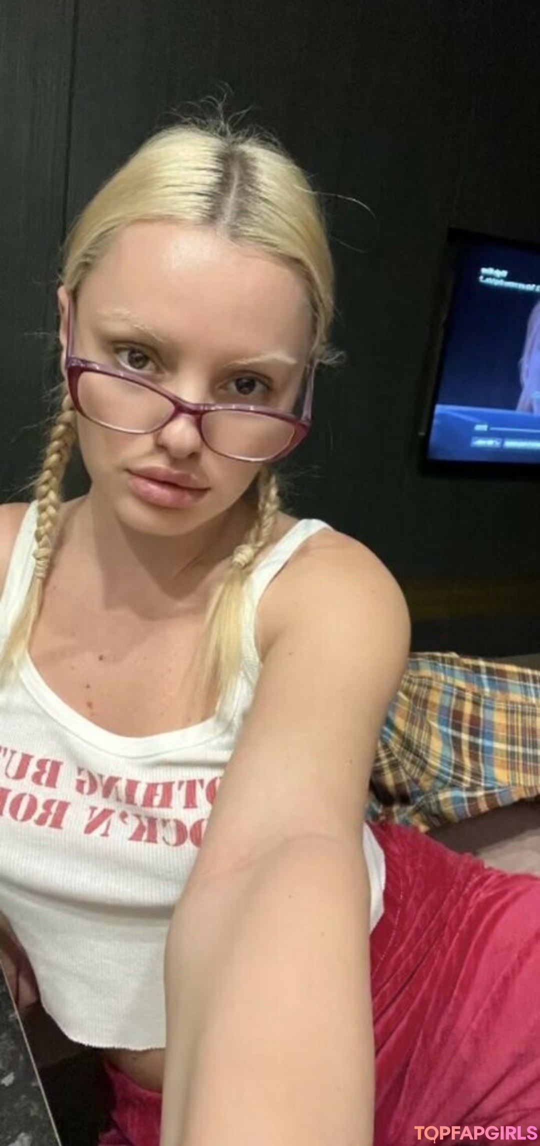 Foto desnuda filtrada de OnlyFans de Alexandra Stan #335 Foto desnuda filtrada de OnlyFans de Alexandra Stan #335