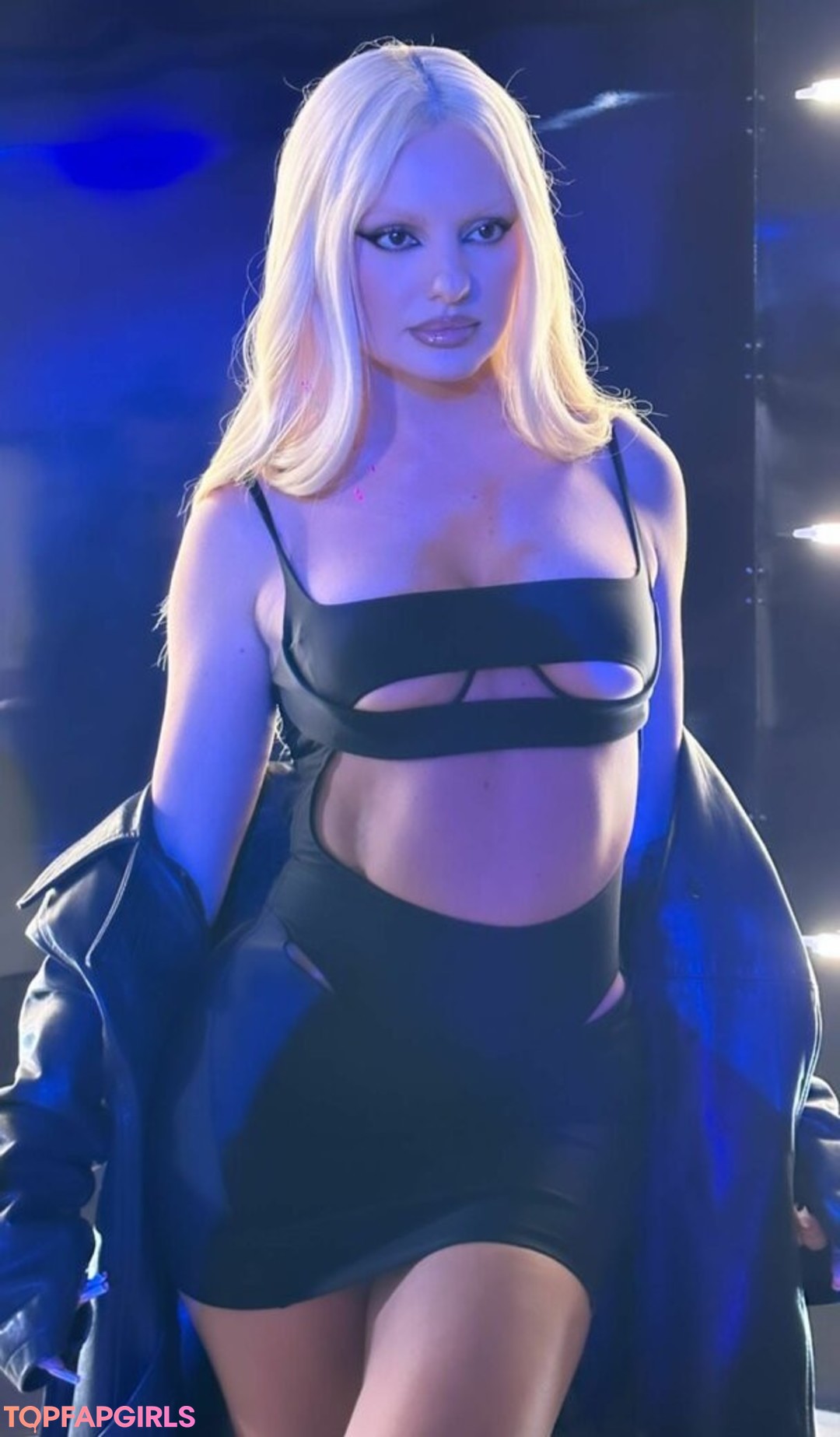 Foto desnuda filtrada de OnlyFans de Alexandra Stan #389 Foto desnuda filtrada de OnlyFans de Alexandra Stan #389