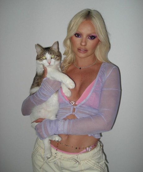 Alexandra Stan
