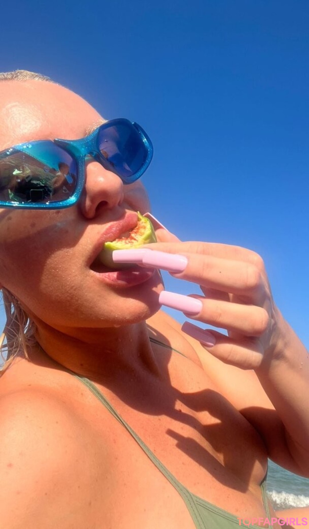 Foto desnuda filtrada de OnlyFans de Alexandra Stan #737 Foto desnuda filtrada de OnlyFans de Alexandra Stan #737