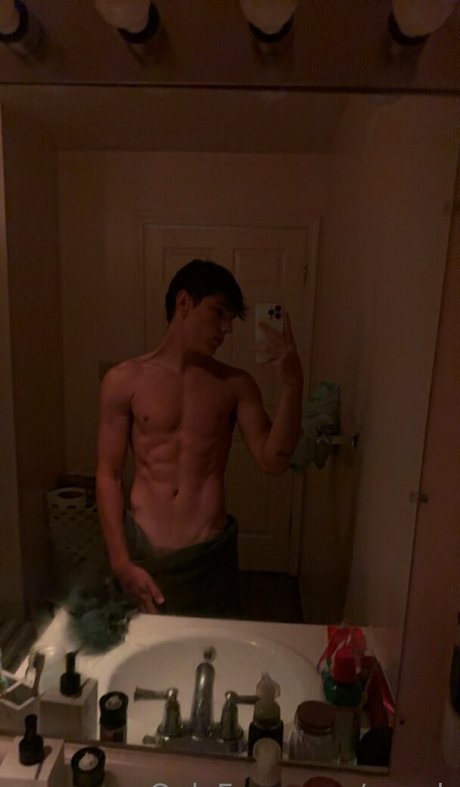 Foto desnuda filtrada de OnlyFans de Opash