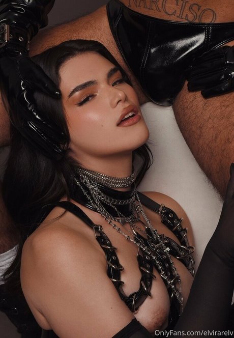 Foto desnuda filtrada de OnlyFans de Elvirarelv