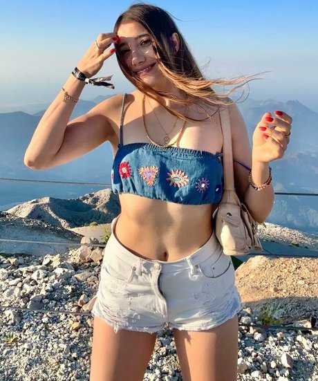 Merve Elmas