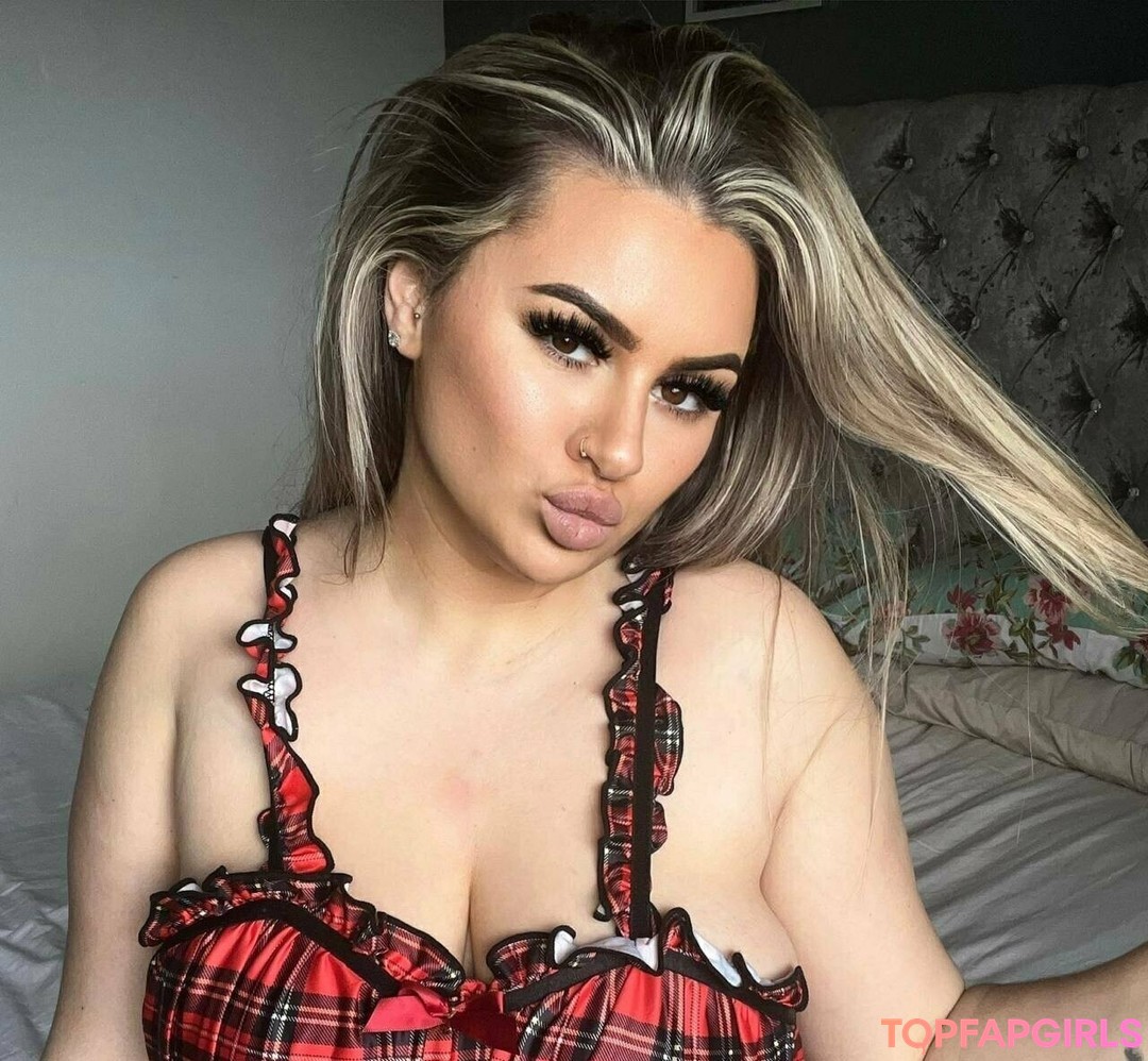 Foto desnuda filtrada de OnlyFans de Macicarter #344 Foto desnuda filtrada de OnlyFans de Macicarter #344