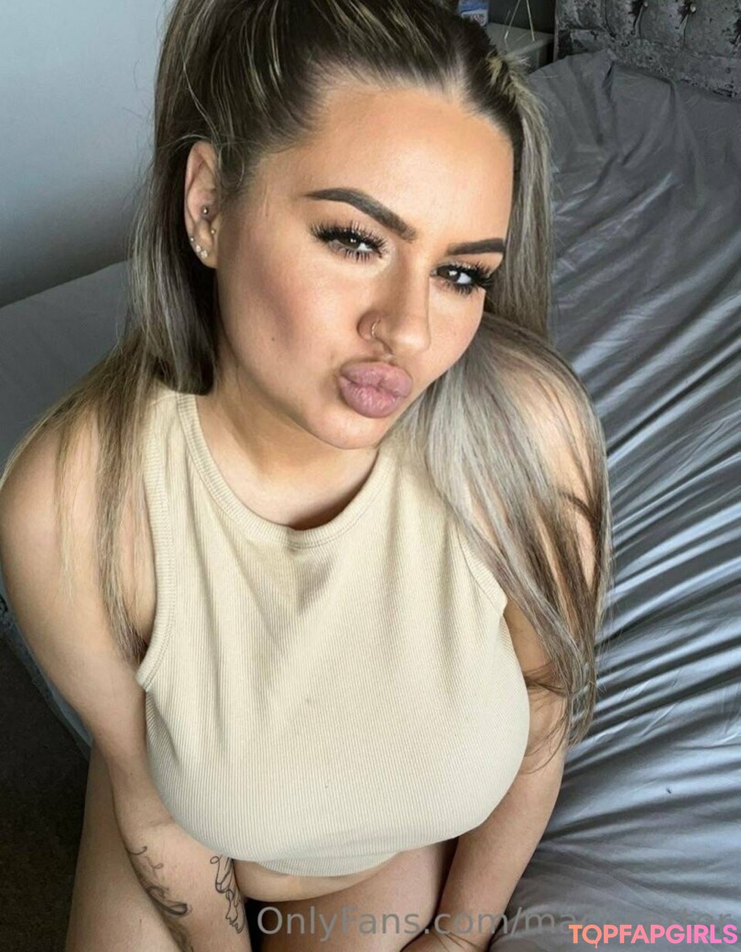 Foto desnuda filtrada de OnlyFans de Macicarter #390 Foto desnuda filtrada de OnlyFans de Macicarter #390