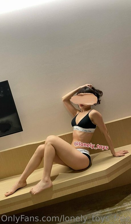 Lonely_toys_free