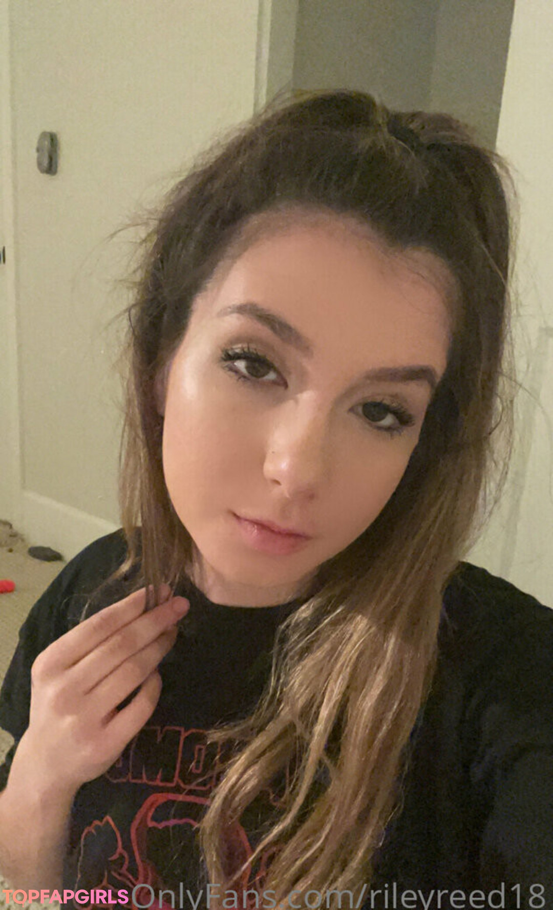 Foto desnuda filtrada de OnlyFans de Lanarhoads18 #433 Foto desnuda filtrada de OnlyFans de Lanarhoads18 #433