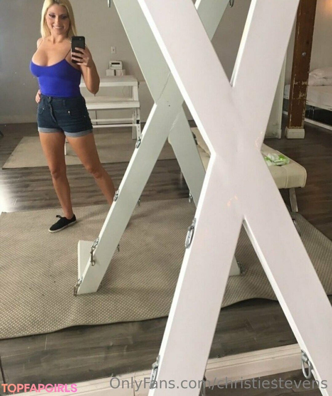 Foto desnuda filtrada de OnlyFans de Christiestevens #514 Foto desnuda filtrada de OnlyFans de Christiestevens #514