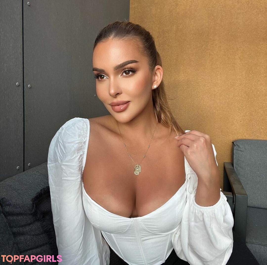 Foto desnuda filtrada de OnlyFans de Sara Chafak #2 Foto desnuda filtrada de OnlyFans de Sara Chafak #2