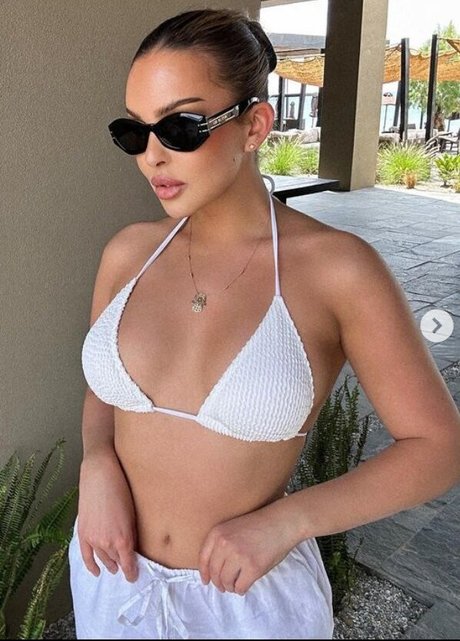 Foto desnuda filtrada de OnlyFans de Sara Chafak