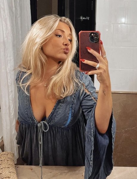 Foto desnuda filtrada de OnlyFans de Hari Beavis