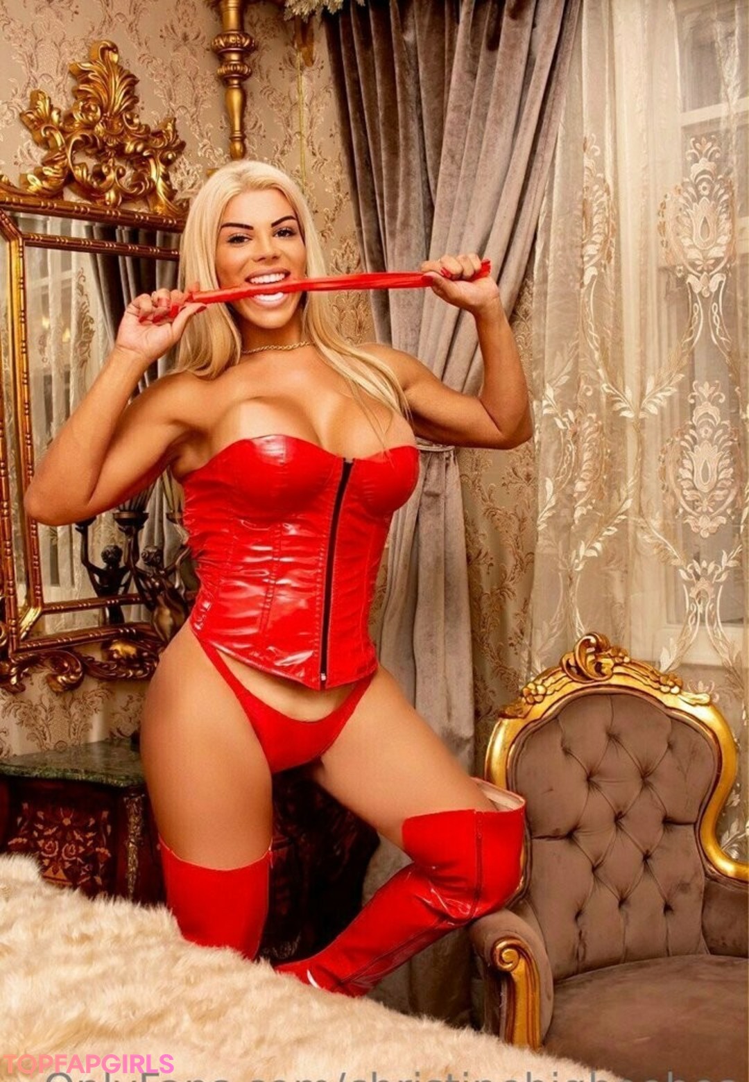 Foto desnuda filtrada de OnlyFans de Christinebigboobes #130 Foto desnuda filtrada de OnlyFans de Christinebigboobes #130