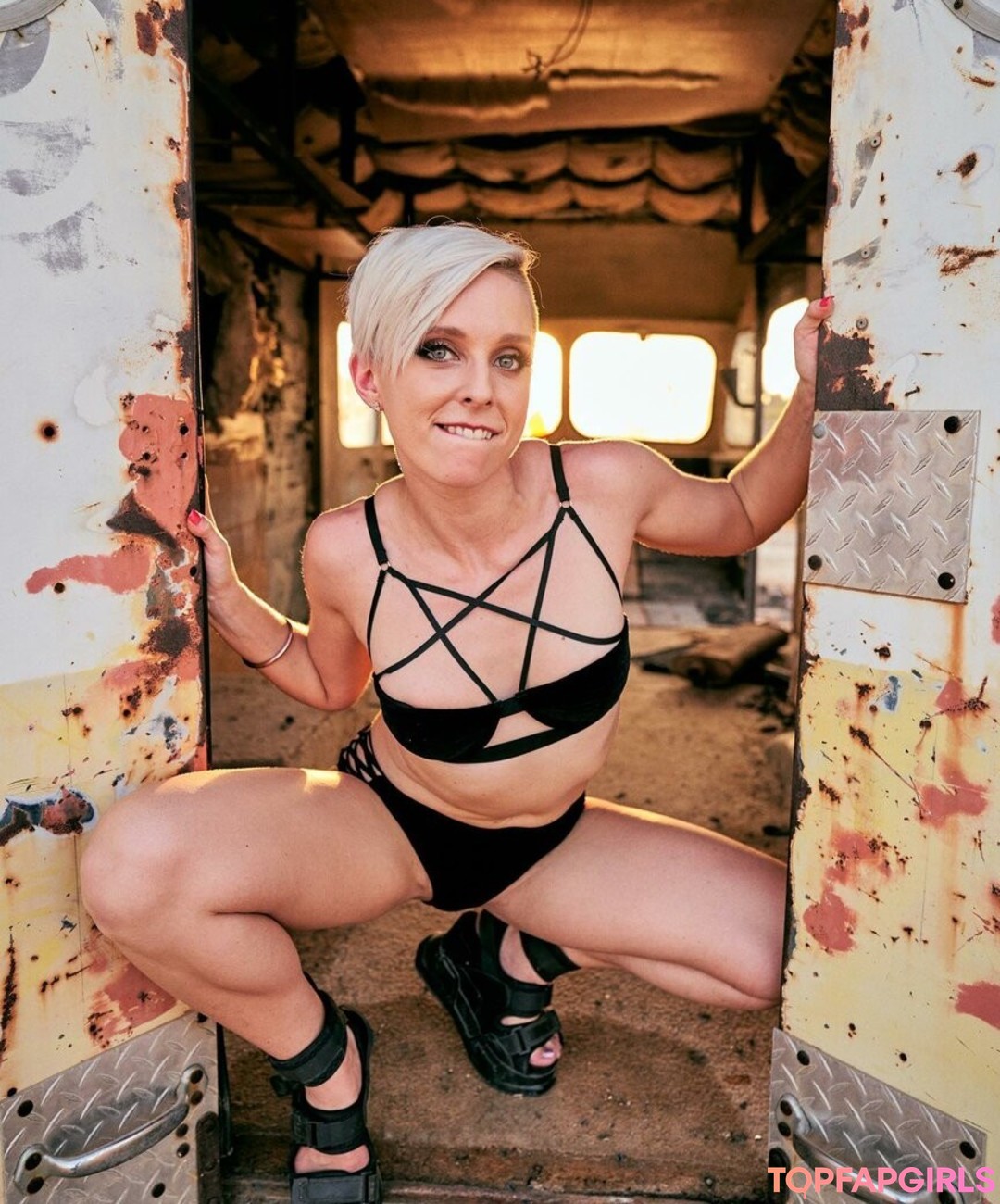 Foto desnuda filtrada de OnlyFans de Caitlin V Neal #5 Foto desnuda filtrada de OnlyFans de Caitlin V Neal #5