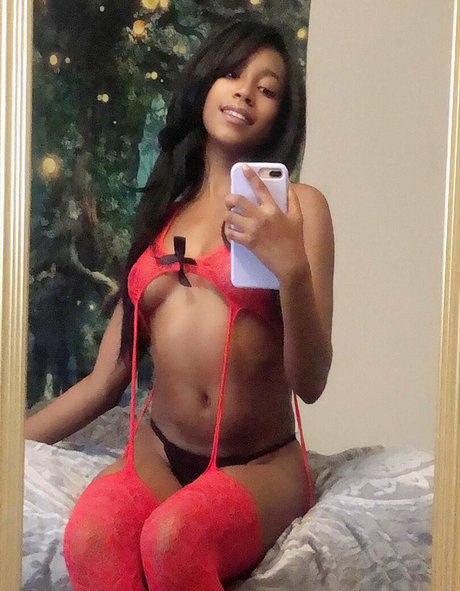 Aprilraeee