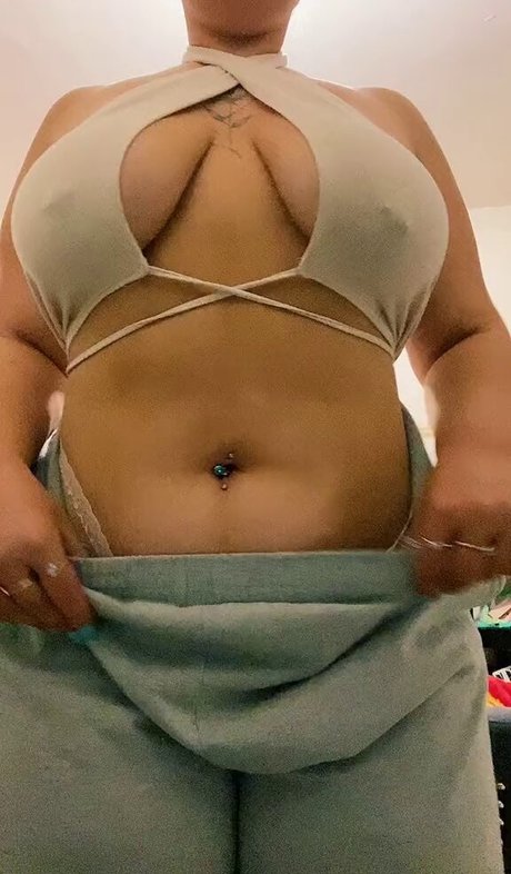 Elliemaexo205