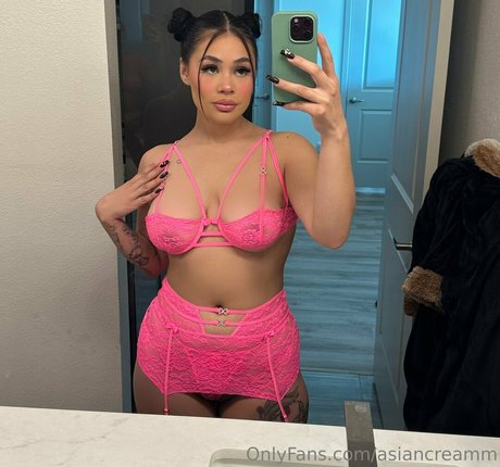 Foto desnuda filtrada de OnlyFans de Asiancreamm