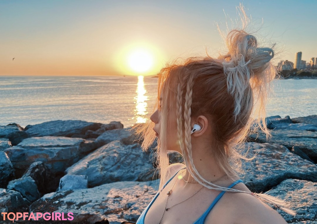 Foto desnuda filtrada de OnlyFans de Gizem Bagdacicek #140 Foto desnuda filtrada de OnlyFans de Gizem Bagdacicek #140