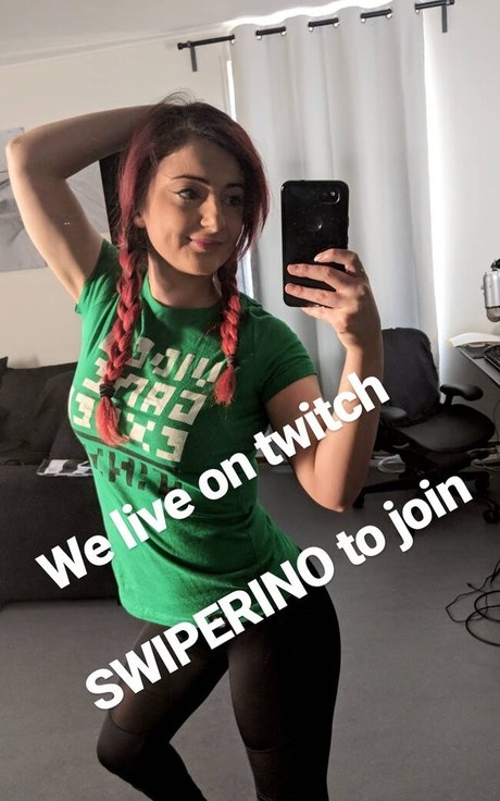 AnnieFuchsia