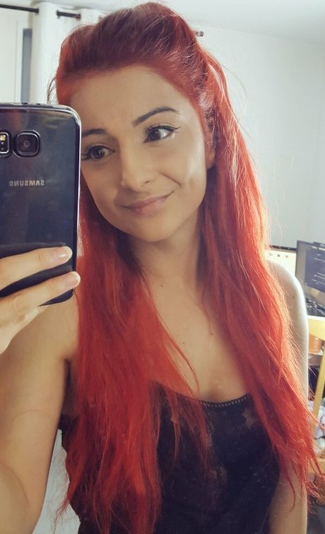 AnnieFuchsia