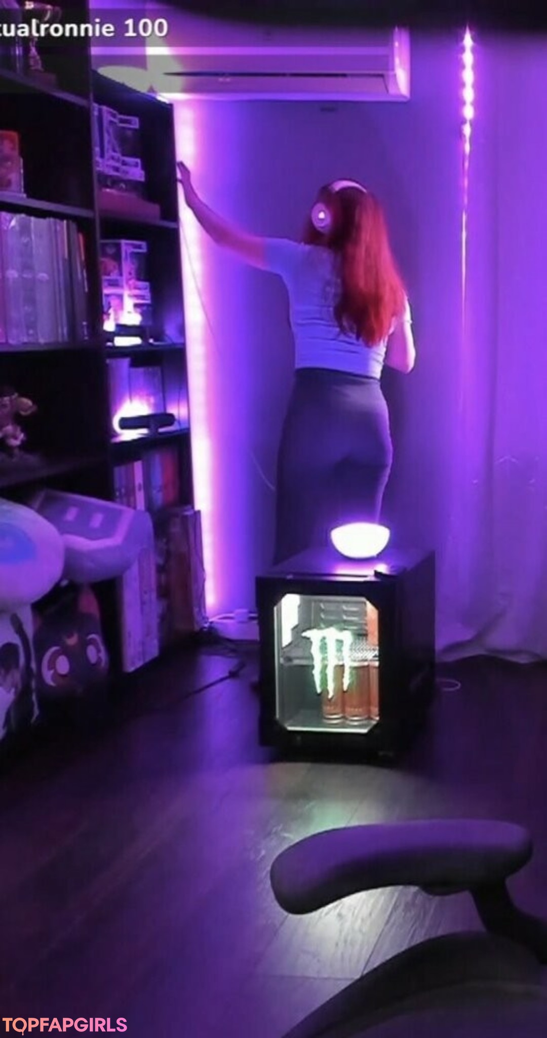 Foto desnuda filtrada de OnlyFans de Anniefuchsia #144 Foto desnuda filtrada de OnlyFans de Anniefuchsia #144