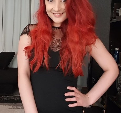 Foto desnuda filtrada de OnlyFans de Anniefuchsia