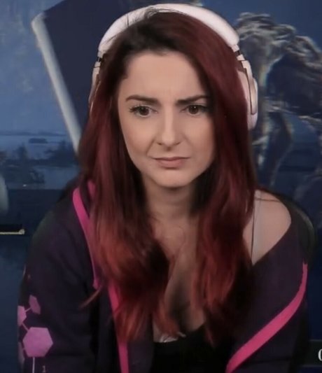 AnnieFuchsia