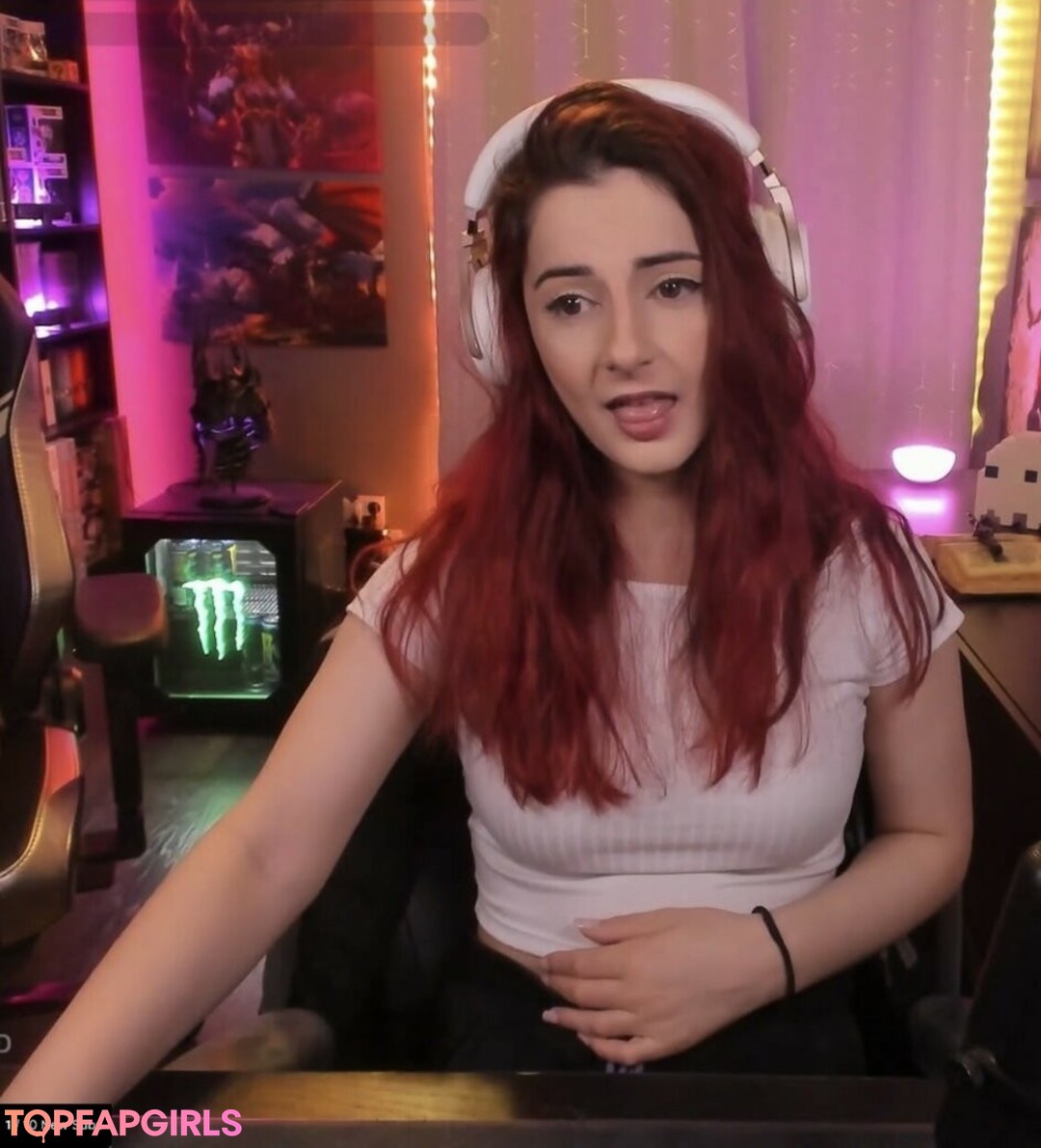 Foto desnuda filtrada de OnlyFans de Anniefuchsia #244 Foto desnuda filtrada de OnlyFans de Anniefuchsia #244