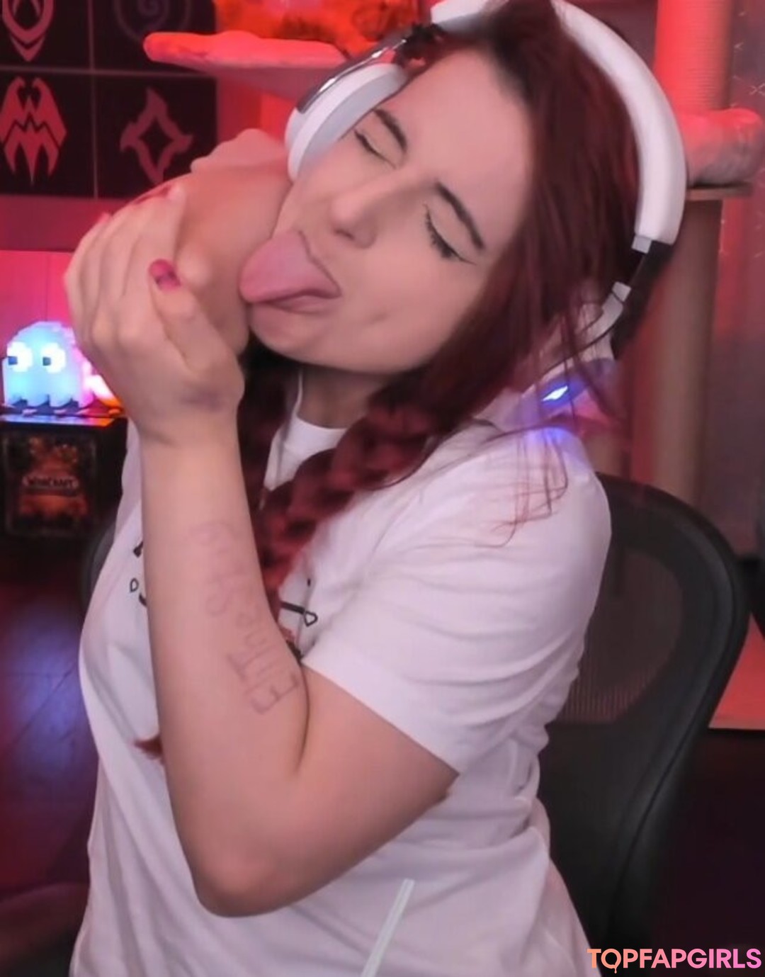 Foto desnuda filtrada de OnlyFans de Anniefuchsia #323 Foto desnuda filtrada de OnlyFans de Anniefuchsia #323