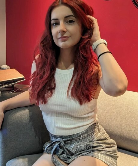 AnnieFuchsia