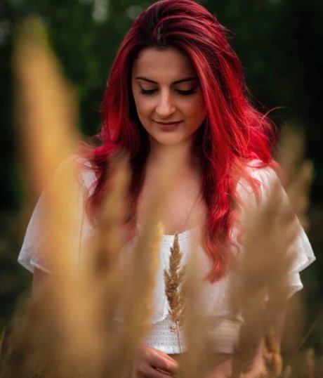 AnnieFuchsia