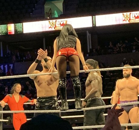 Zelina Vega