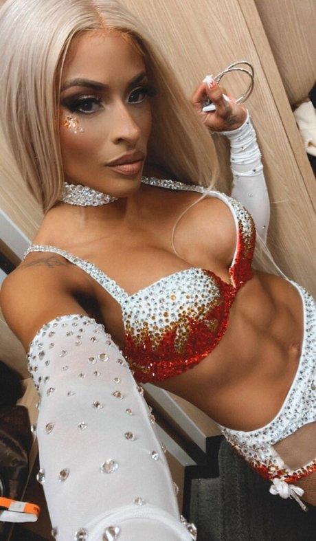 Zelina Vega