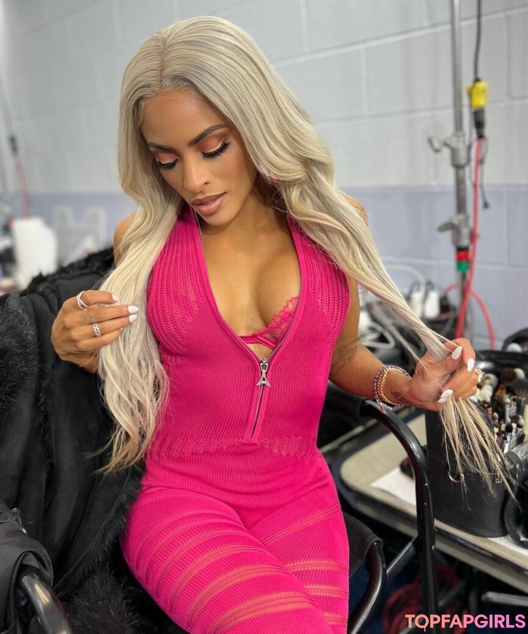 Foto desnuda filtrada de OnlyFans de Zelina Vega #469 Foto desnuda filtrada de OnlyFans de Zelina Vega #469