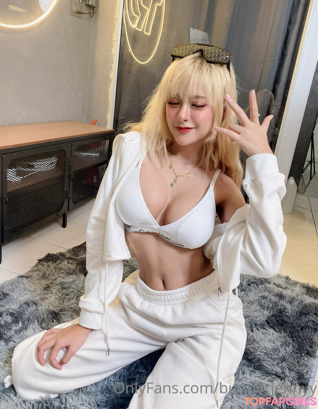 Foto desnuda filtrada de OnlyFans de Bunnyjennyy #266 Foto desnuda filtrada de OnlyFans de Bunnyjennyy #266