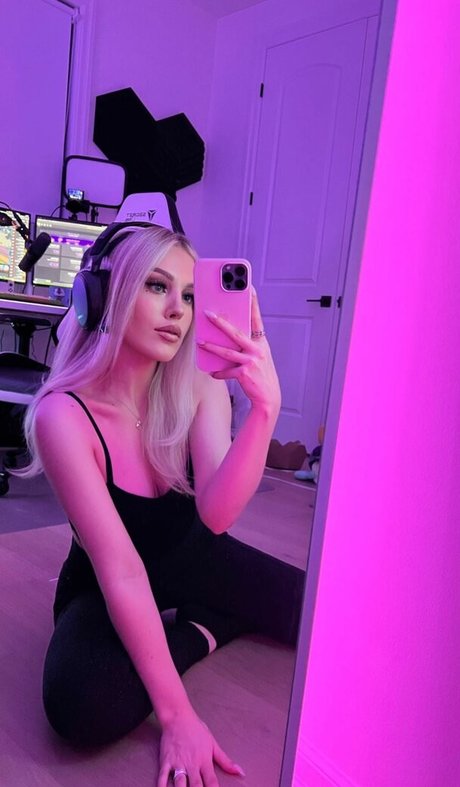 Foto desnuda filtrada de OnlyFans de Emerome