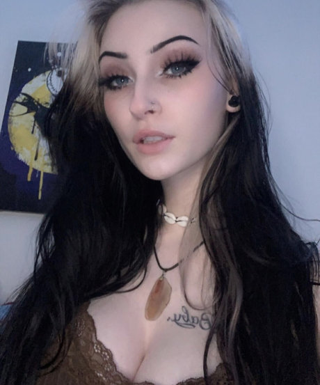 Foto desnuda filtrada de OnlyFans de Thatkidronni