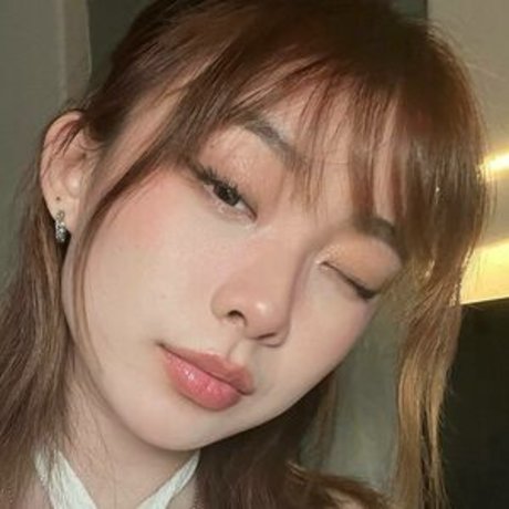 Foto desnuda filtrada de OnlyFans de Pipluptiny