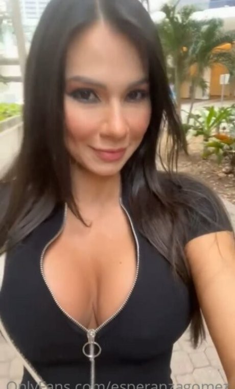 Foto desnuda filtrada de OnlyFans de Esperanza