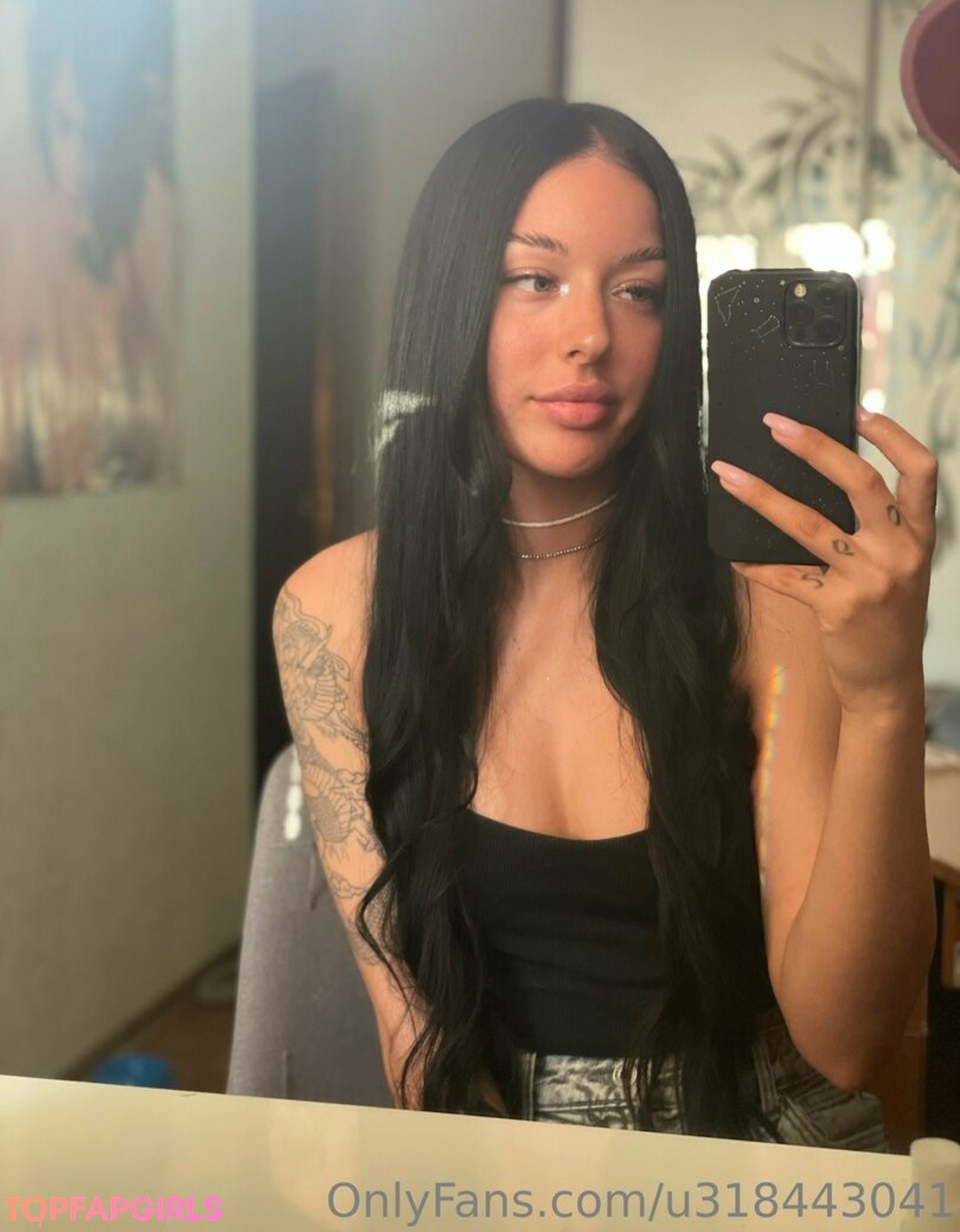 Foto desnuda filtrada de OnlyFans de Luxurylady #31 Foto desnuda filtrada de OnlyFans de Luxurylady #31