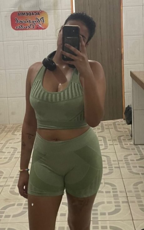 Foto desnuda filtrada de OnlyFans de Barbiemarley420
