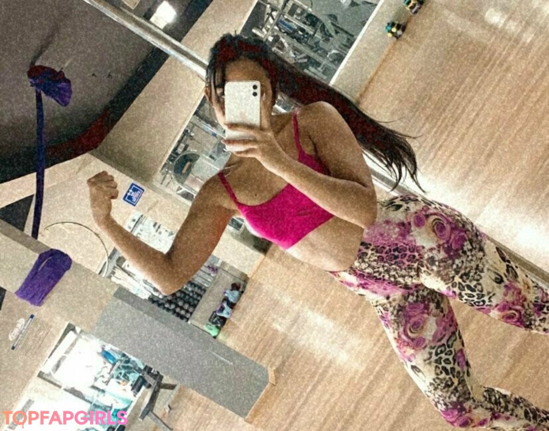 Foto desnuda filtrada de OnlyFans de Biancaswanfree #134 Foto desnuda filtrada de OnlyFans de Biancaswanfree #134