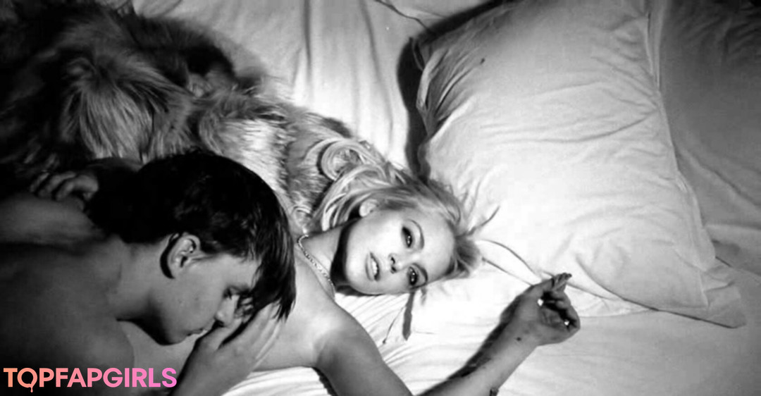 Foto desnuda filtrada de OnlyFans de Lindsay Lohan #223 Foto desnuda filtrada de OnlyFans de Lindsay Lohan #223