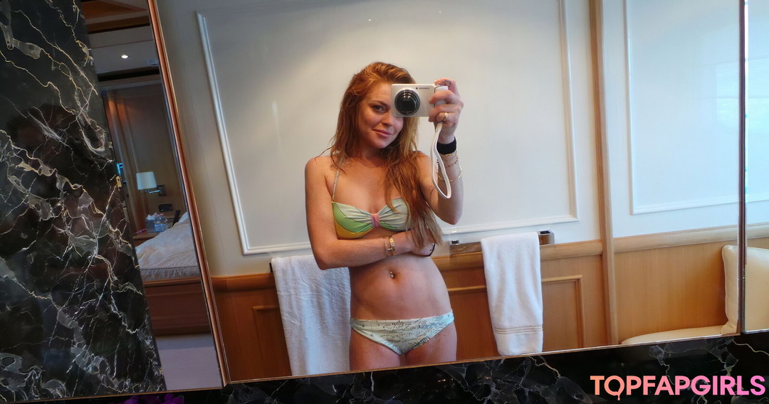 Foto desnuda filtrada de OnlyFans de Lindsay Lohan #43 Foto desnuda filtrada de OnlyFans de Lindsay Lohan #43