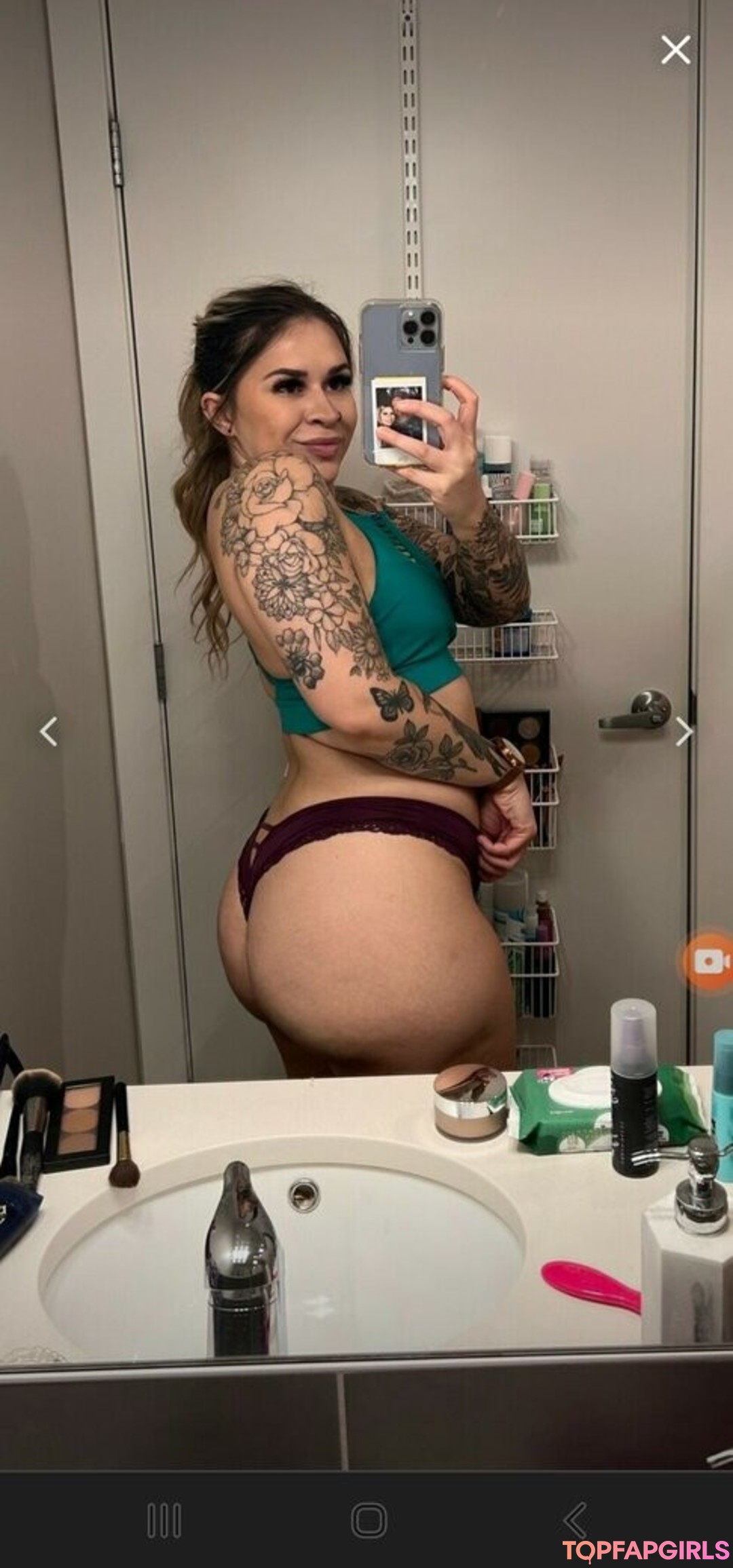 Foto desnuda filtrada de OnlyFans de Jelliclecats #2 Foto desnuda filtrada de OnlyFans de Jelliclecats #2