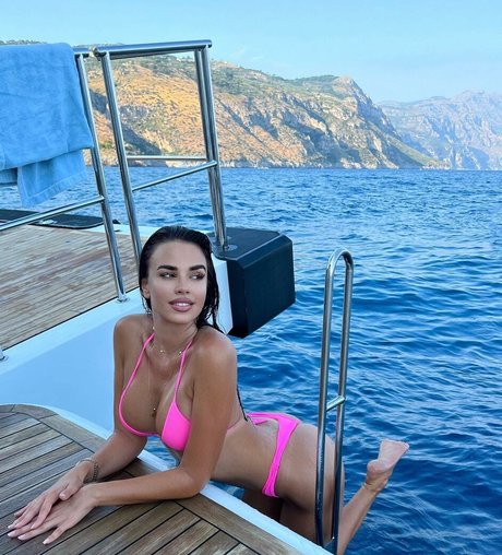 Foto desnuda filtrada de OnlyFans de Ivana Knoll