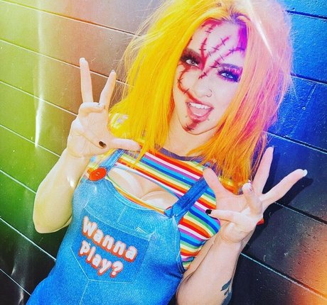 GiGi Dolan