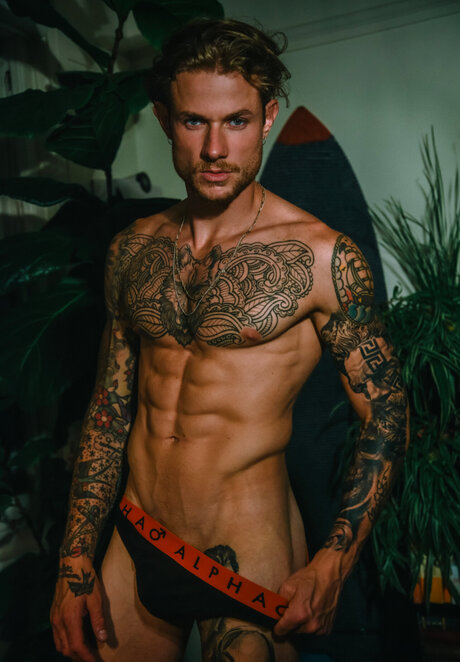 Foto desnuda filtrada de OnlyFans de Gwoodlightxxx